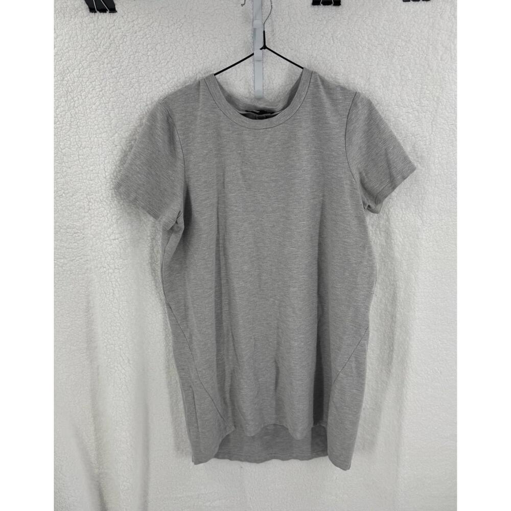 Under Armour Gray Short Sleeve Crew Neck T-Shirt CoverUp Size Medium